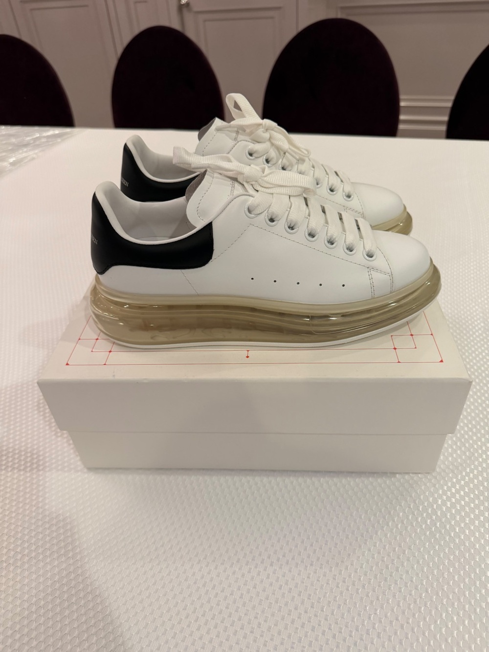 Alexander McQueen Oversized Clear Sole Unisex Sneakers EU 40